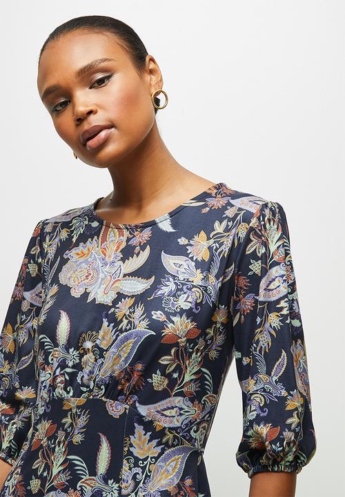 edit - 3/4 sleeve curved waist knit midi - navy 