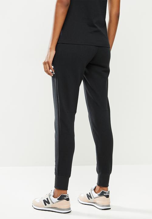 New Balance  - Essentials stacked logo pants - black