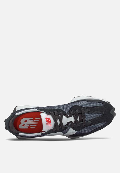 New Balance  - 327 - black (001)