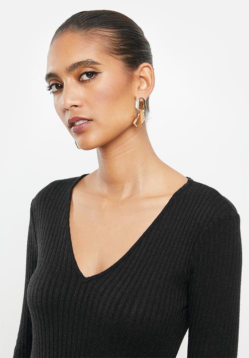 VELVET - Ribbed midi bodycon dress with thigh-high slit - black