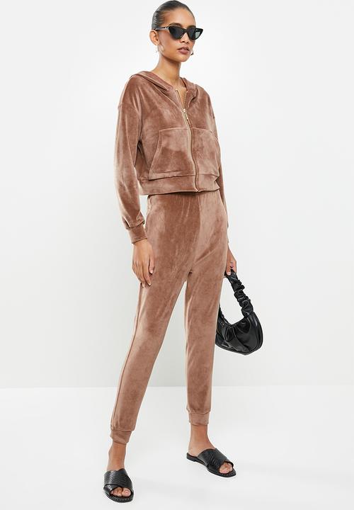 VELVET - Plush velvet high rise track pant - mink