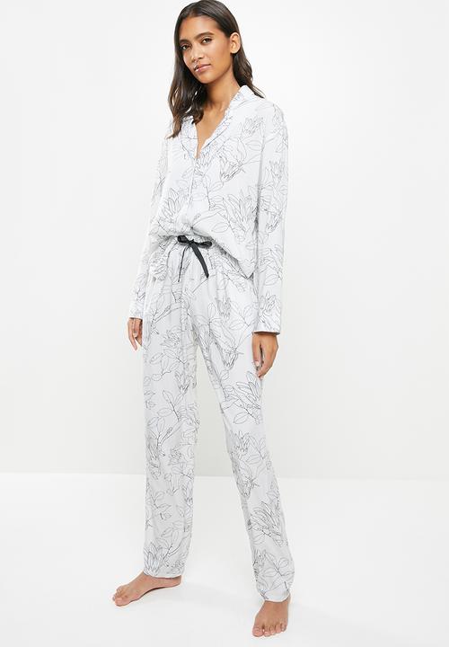 Superbalist - Sleep shirt & pants set - white & black