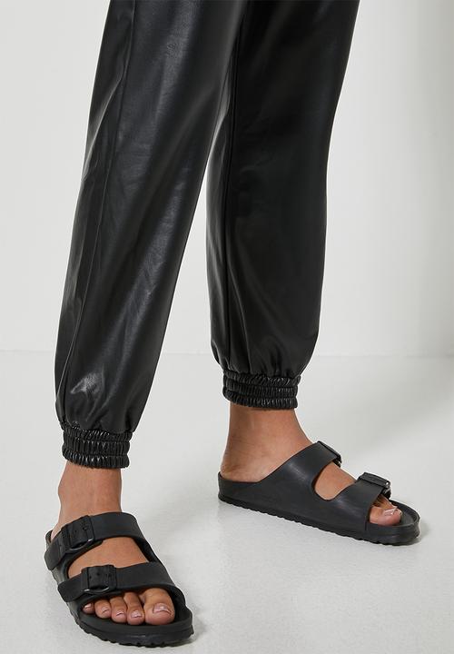 Superbalist - PU jogger - black