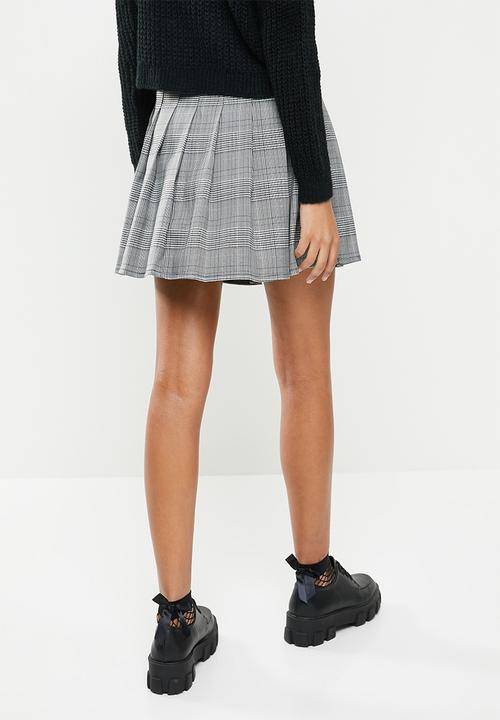 Blake - Pleated tennis skirt - black & white