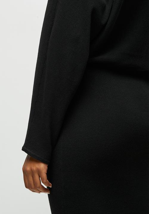 edit - Batwing dress - black
