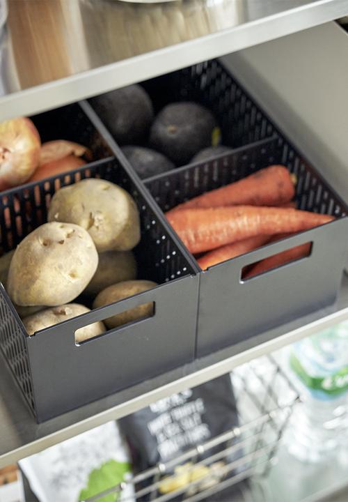 Yamazaki - Tower vegetable basket - black