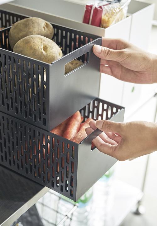 Yamazaki - Tower vegetable basket - black