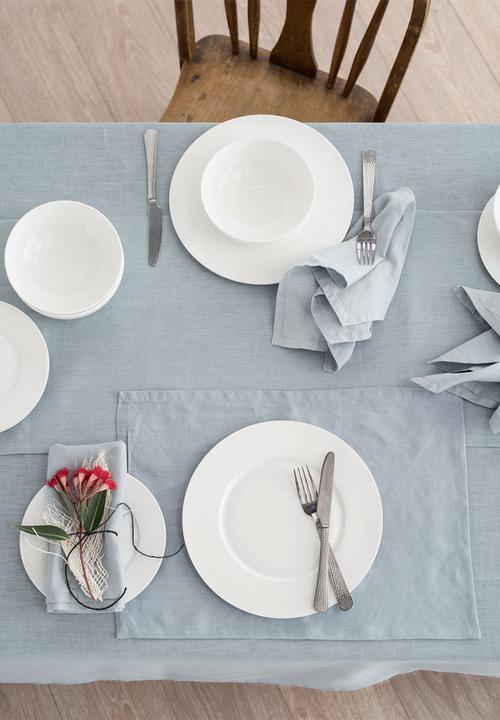 Linen House - Nimes table cloth - blue