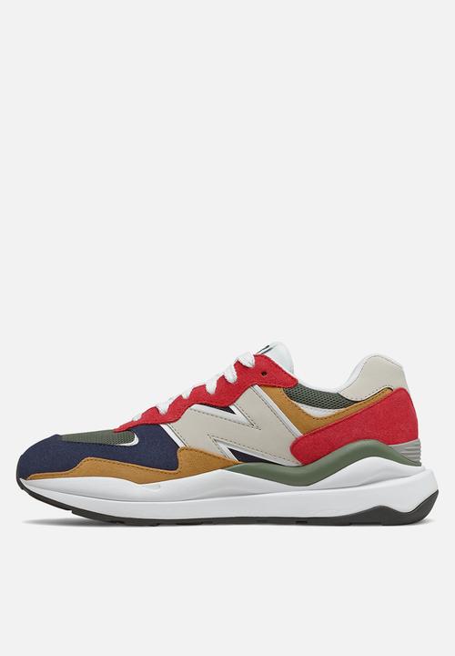 New Balance  - 5740 - pigment (481)