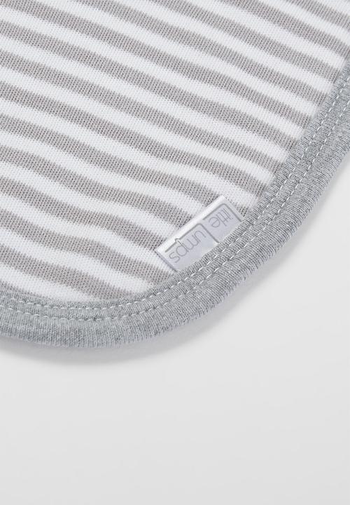 Little Lumps - Bib one size - grey & white 