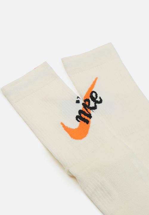 Nike - Nike multiplier socks - cream