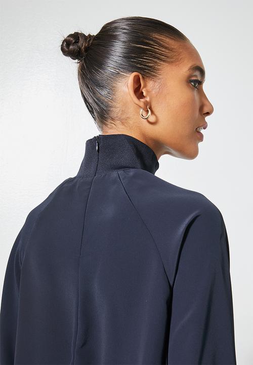 Superbalist - Combo fabric longline shell - ink