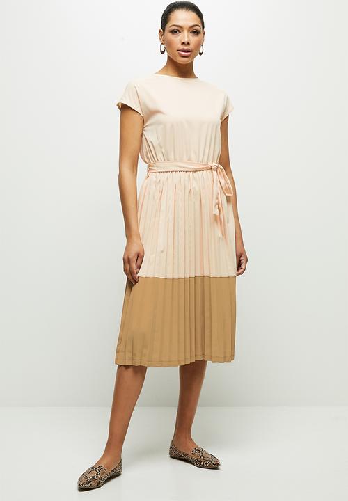 edit - Pleated combo dress dress - beige