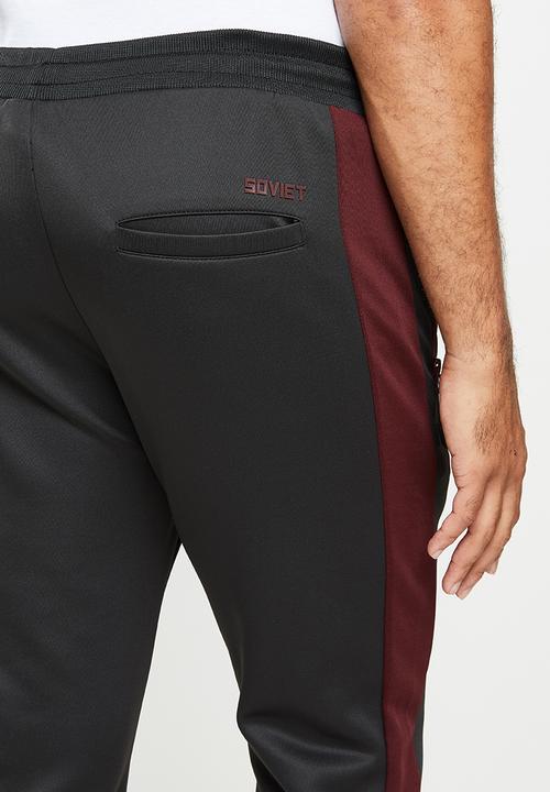 SOVIET - Mahony fashion track pants - black
