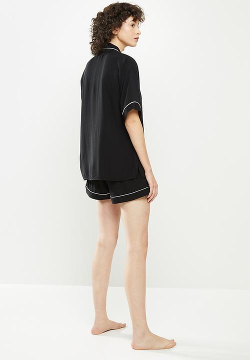 Superbalist - Sleep shirt & shorts set - black & white 