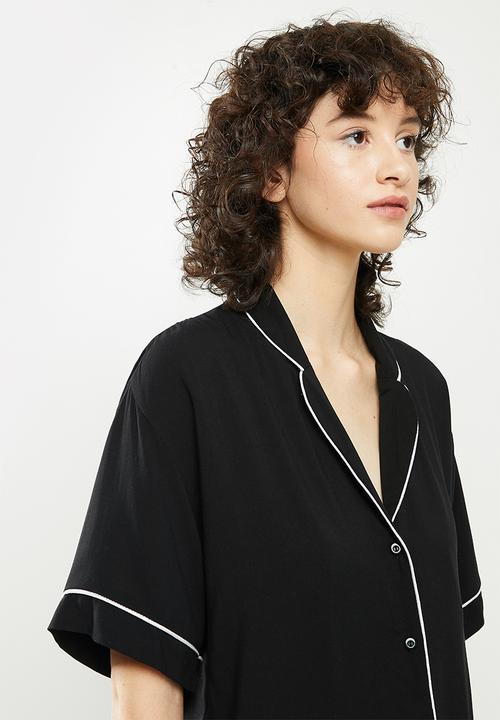 Superbalist - Sleep shirt & shorts set - black & white 