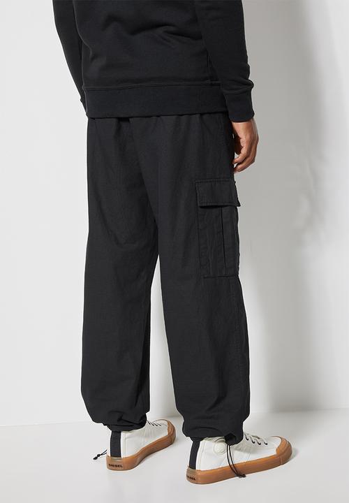 Superbalist - Carson tapered cargo pants - black 