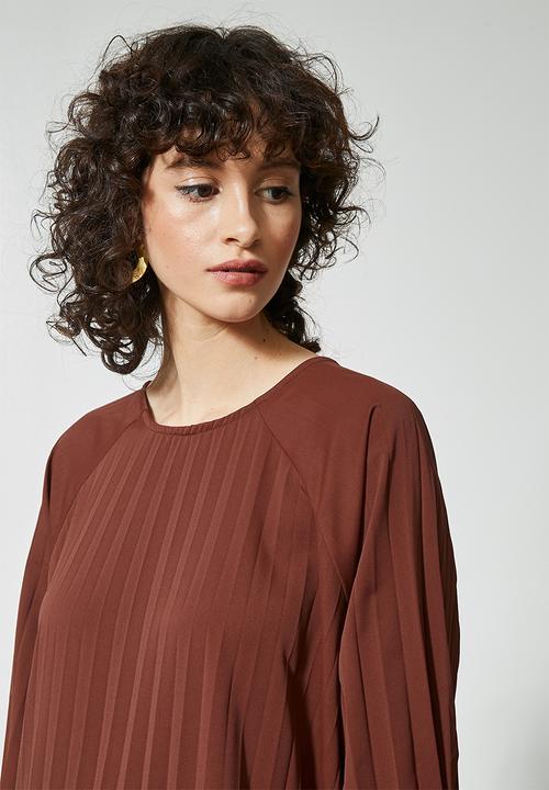 Superbalist - Pleated trapeze dress - brown