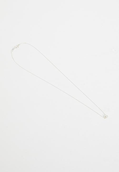 Lorne - White pearl necklace - silver & white