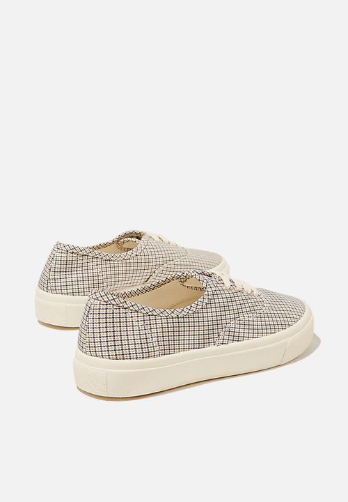 Cotton On - Jamie lace up plimsoll - check