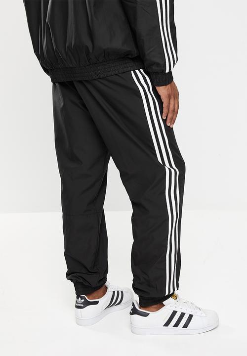 adidas Originals - 3D trefoil 3 stripe pants - black