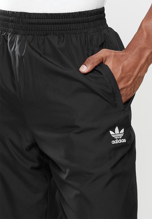 adidas Originals - 3D trefoil 3 stripe pants - black