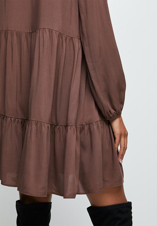 MILLA - Peached woven piecrust tiered midi dress- rootbeer