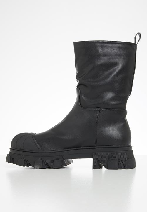 Public Desire - Showdown calf high chunky sole boot - black