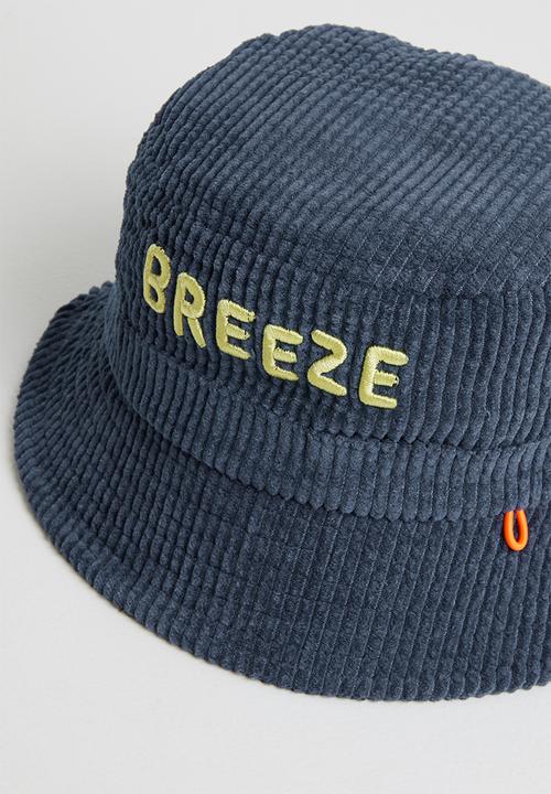 Rebel Republic - Embroidered bucket hat - blue