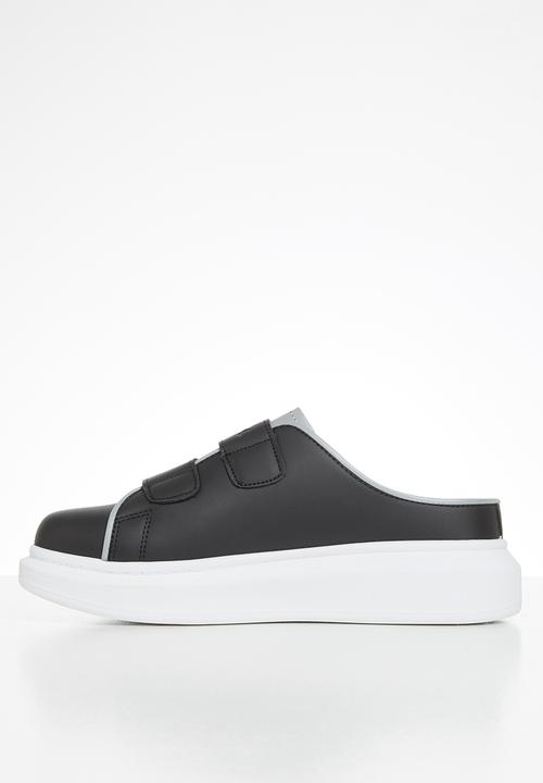 KANGOL - Tabi mule sneaker - black