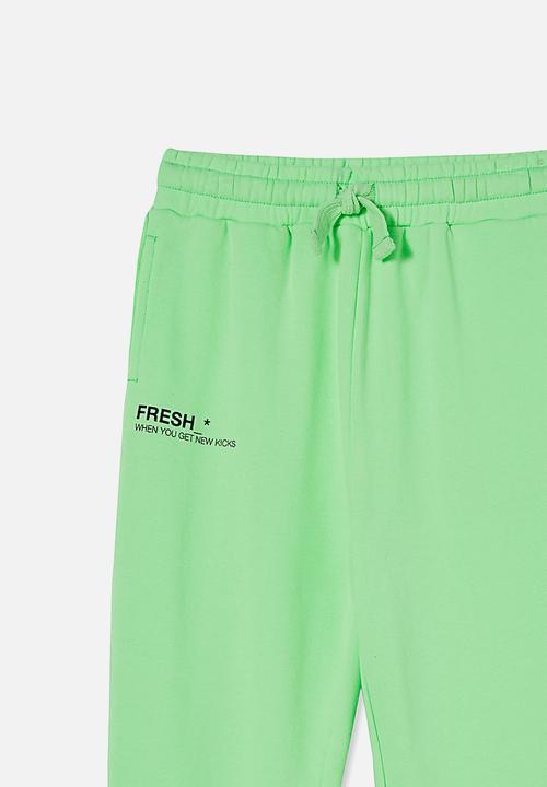 Free by Cotton On - Mason trackpant - washed spearmint/fresh