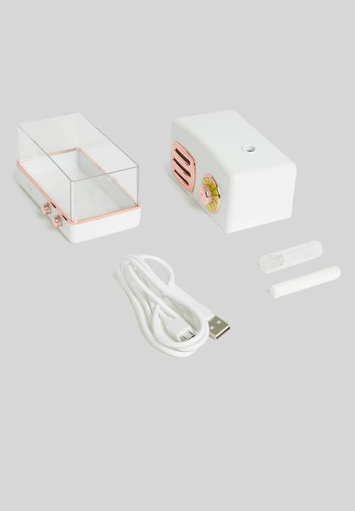 Bespoke & Co. - Retro vintage radio humidifier - white