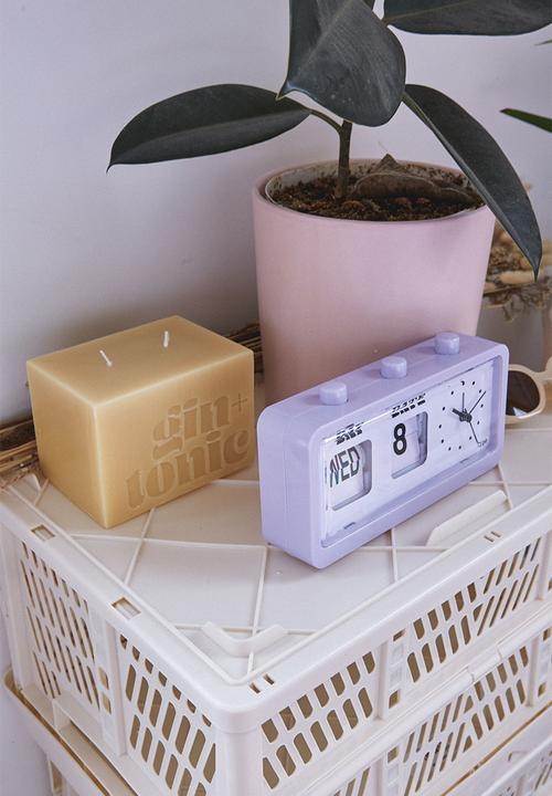 Typo - Large block candle-mustard gin & tonic!