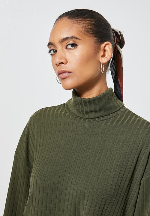 Superbalist - Roll neck soft touch top - khaki