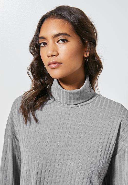 Superbalist - Roll neck soft touch top - grey