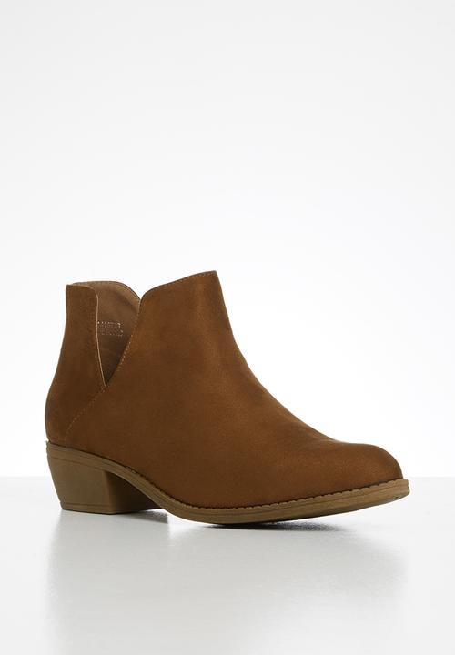 Jada - Western side cut ankle boot - brown
