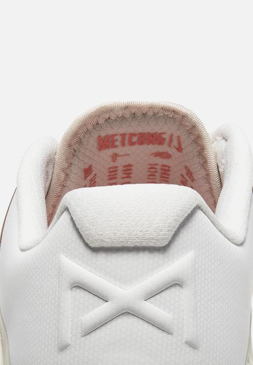 Nike - Wmns  metcon 6 - desert sand/summit white-crimson bliss