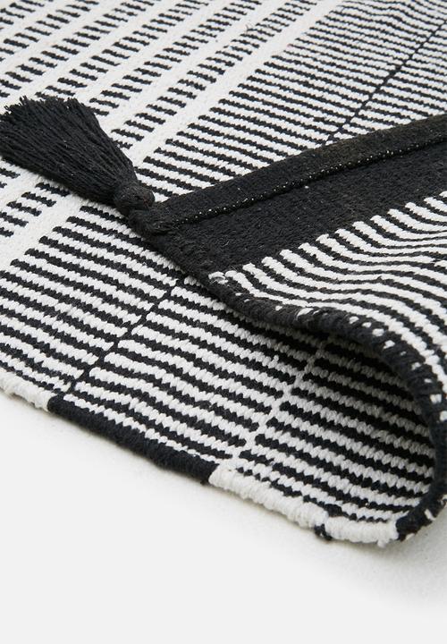 Sixth Floor - Jed woven runner - black & white