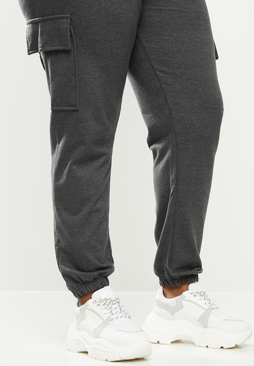 Missguided - Plus cargo jogger with buckle - grey