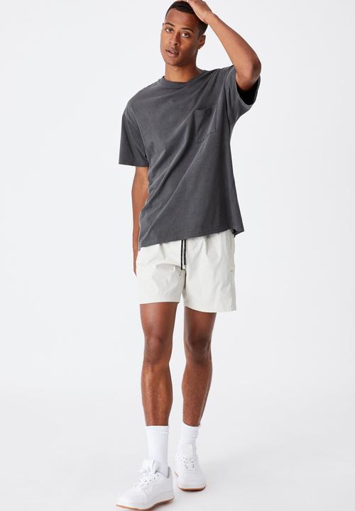 Cotton On - Nylon urban short - stone