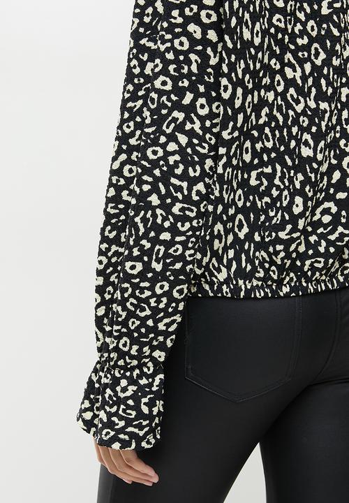 ONLY - Zille long sleeve top - black