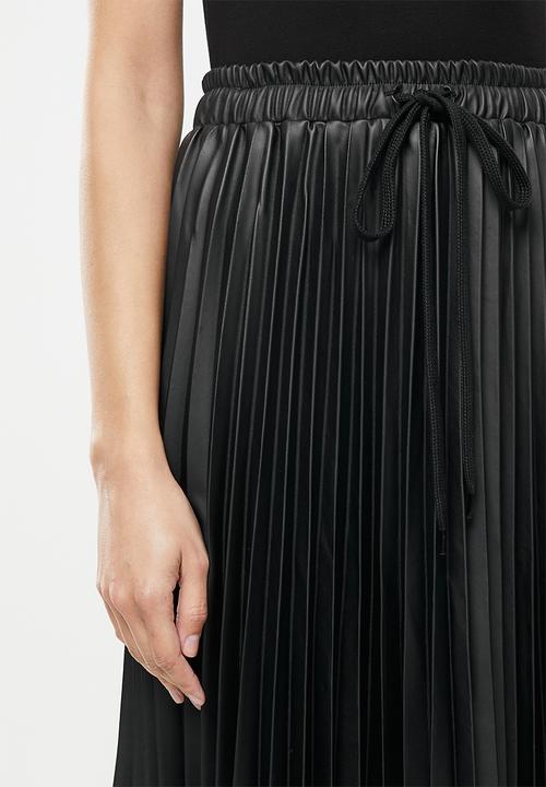 Me&B - Pleated skirt - black