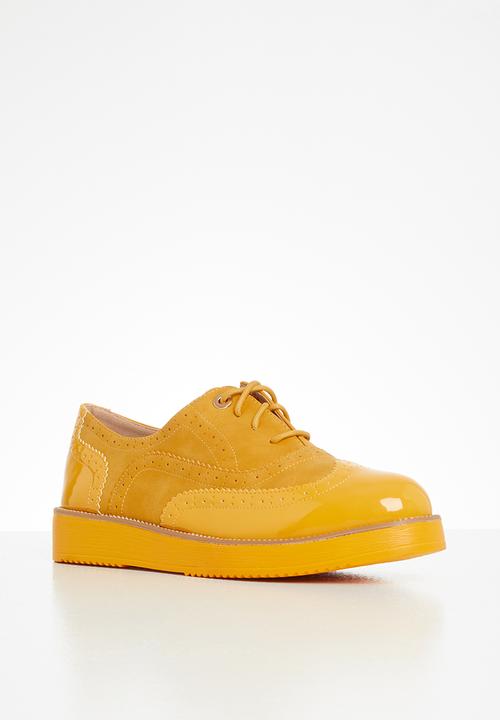 Seduction - Patched flatform brogue - mustard 