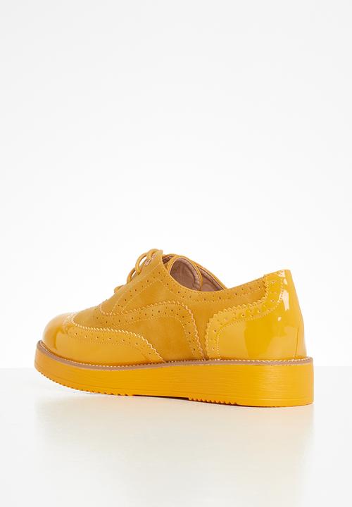 Seduction - Patched flatform brogue - mustard 