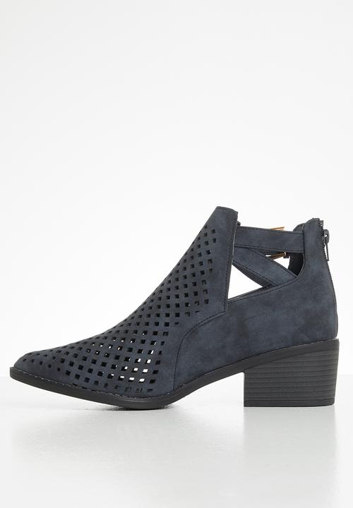 Seduction - Buckle laser cut ankle boot - navy