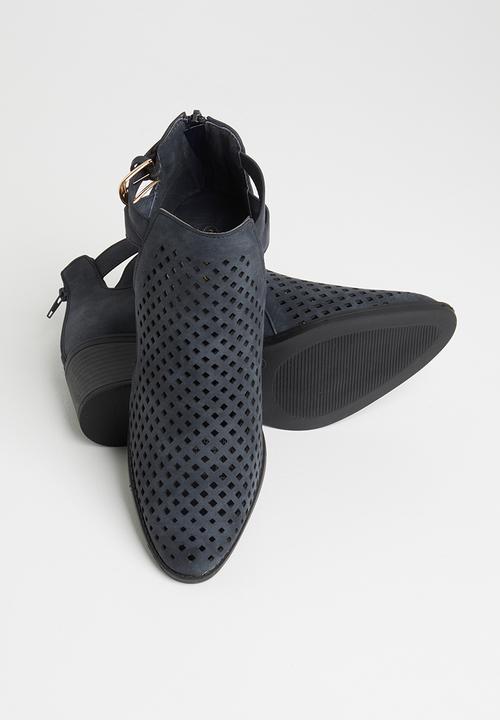 Seduction - Buckle laser cut ankle boot - navy