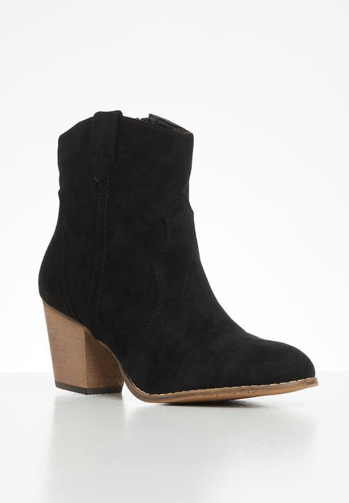 Seduction - Western ankle boot - black. DNU