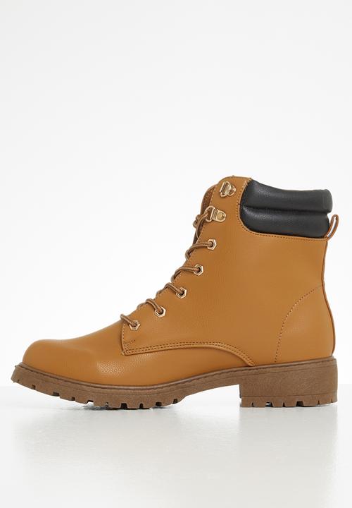 Seduction - Lace up combat boot - honey
