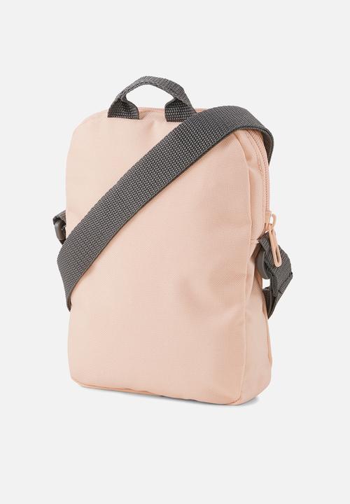 PUMA - Puma plus portable bag - apricot blush