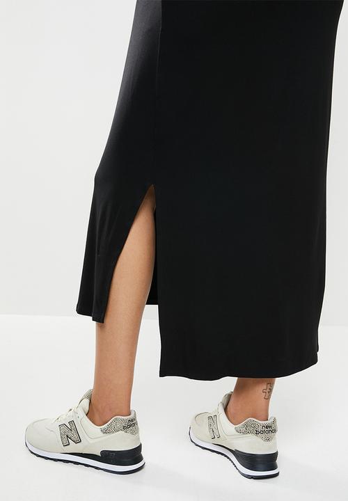 Superbalist - Easy fit v-neck long sleeve tee dress - black
